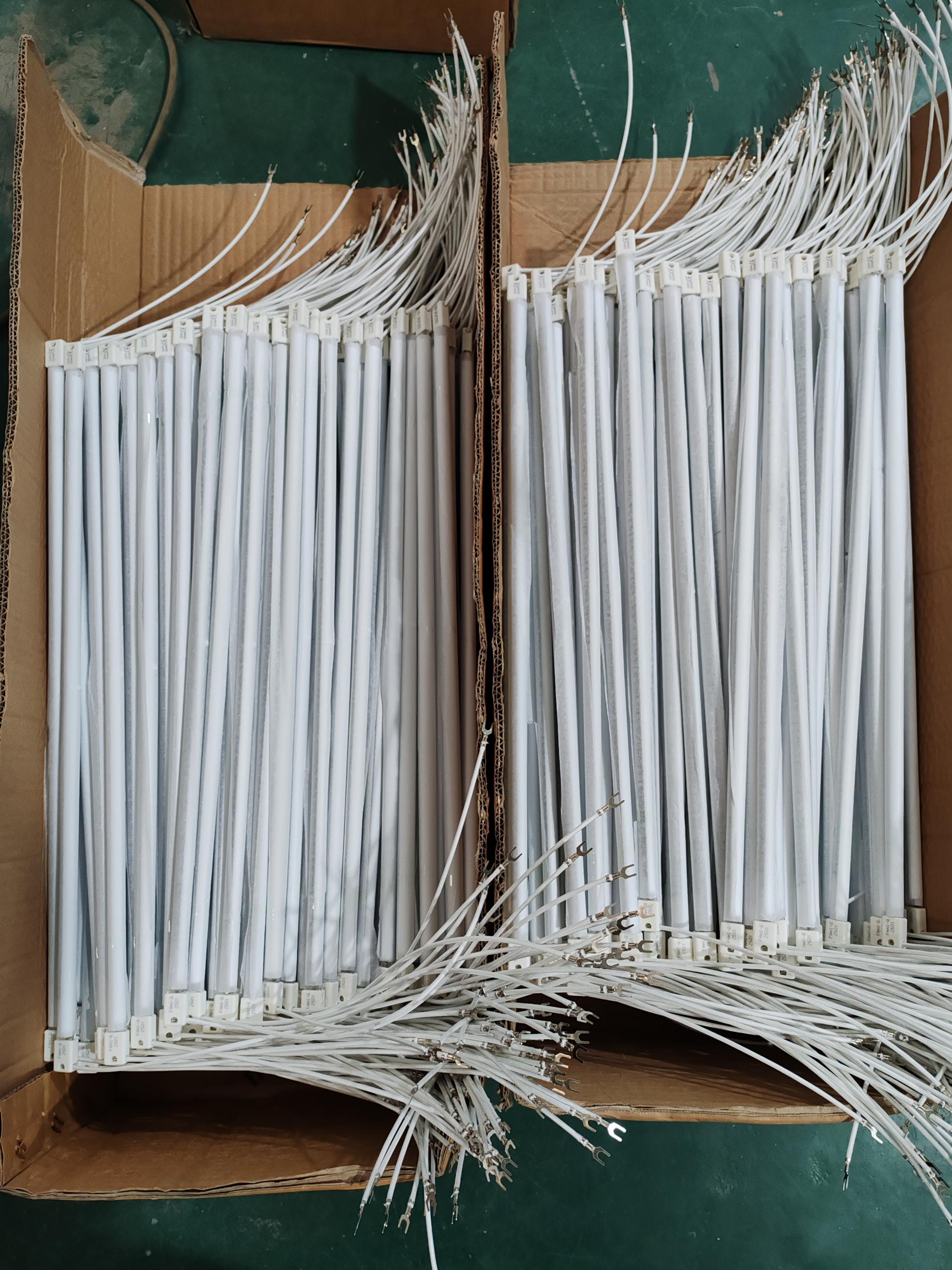 buồng phun sợi carbon
